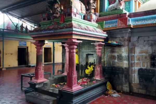 தமிழ்நாட்டில் 64 சித்தர்கள் ஜீவசமாதி அமைந்த ஒரே இடம் எங்கு தெரியுமா? | Mayiladuthurai Sitharkaadu Jeevasamthi Temple