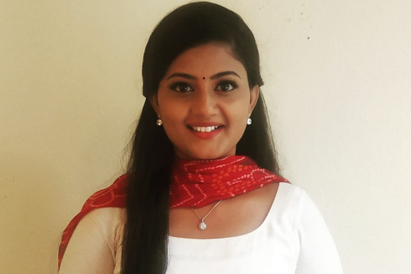 சிறகடிக்க ஆசை சீரியல் நடிகை கோமதி பிரியா நடிக்க வருவதற்கு முன் எப்படி இருந்தார் பாருங்க.. புகைப்படம் இதோ | Siragadikka Aasai Serial Gomathi Priya Old Photo