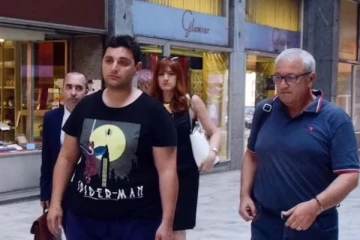 காதலியை 57 முறை குத்திக் கொன்ற நபர்: சிறையில் உடல் எடை அதிகரித்தால் விடுவிப்பு