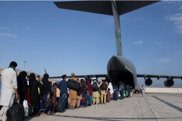 காபூலில் மீண்டும் விமான சேவை தொடக்கம் | Afghanistan Taliban Kabul Airport