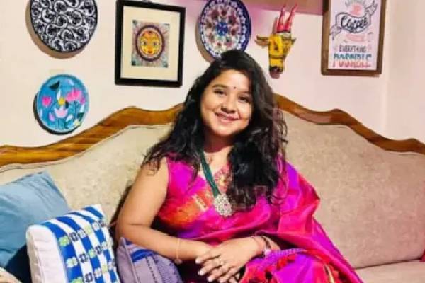 பணியில் சேர்ந்த சில ஆண்டுகளில் கோடிக்கணக்கில் சொத்து சேர்த்த அரசு பெண் அதிகாரி | Assam Official Amassed Assets Worth Crores