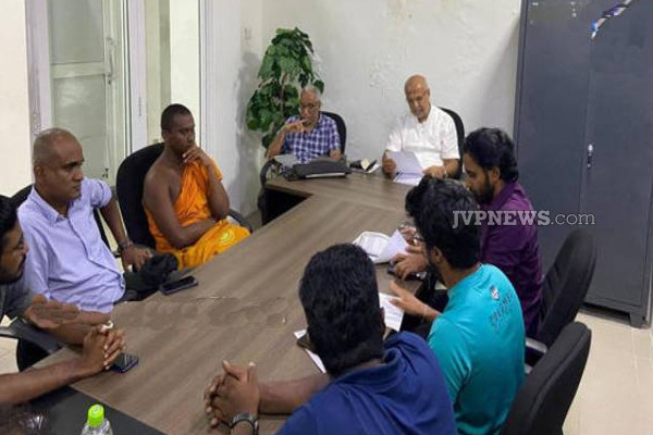 திடீரென ரவூப் ஹக்கீமை சந்தித்த கோட்டா கோ கம போராட்ட குழு! | Suddenly Met Hakeem Gota Go Gama Protest Group