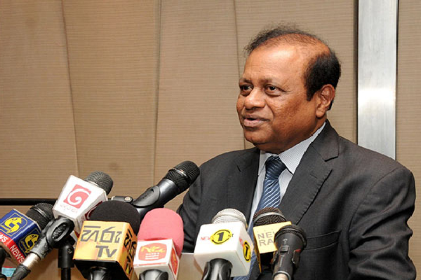 கல்வி அமைச்சர் முன்வைத்த கோரிக்கை!! - ஐபிசி தமிழ்