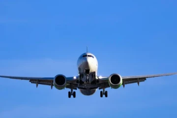 இலங்கை வந்த விமானத்தை கடத்தப்போவதாக மிரட்டல் ; பொலிஸார் அதிரடி