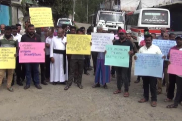 அரசியல்வாதிகளை எச்சரிக்கும் கிராம மக்கள்! பொகவந்தலாவையில் ஆர்ப்பாட்டம்