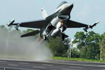 உக்ரைன் - ரஷ்யா போர்: அமெரிக்காவிடமிருந்து அதிபயங்கர போர் விமானங்களை வாங்கும் பிரபல நாடு!