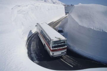 உலகின் பனிப்பொழிவின் தலைநகரம் என்று அழைக்கப்படும் இடம்.., எது தெரியுமா?