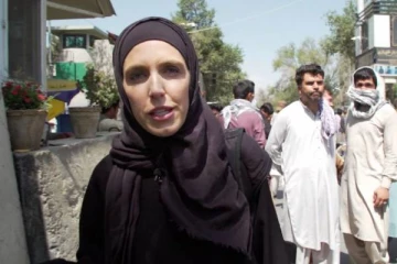 தலிபான் ஆட்சியின் கீழ் ஆப்கான் பெண்களிடம் ஏற்பட்ட மாற்றம்: வைரலாகும் புகைப்படம்