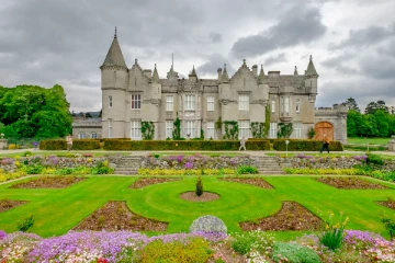 மகாராணிக்கு பிடித்த பால்மோரல் கோட்டை!