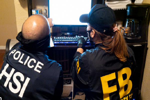 அமெரிக்காவில் அதிகரிக்கும் மோசடி; FBI எச்சரிக்கை | Fbi Warns Social Media Fraud In The Us