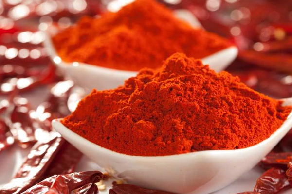 மிளகாய் தூள் தாக்குதலால்   ஐவர் வைத்தியசாலையில் | Five Hospitalized After Chilli Powder Attack