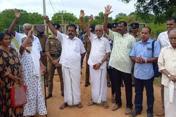 யாழ்.மண்டைதீவில் காணி அளவீட்டுக்கு எதிர்ப்பு தெரிவித்து போராட்டம்: சம்பவ இடத்திற்கு சமூகமளிக்காத திணைக்களத்தினர்