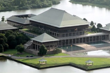 உணவுக்காக நாடாளுமன்றம் செலவிட்ட 9 கோடி ரூபாய்