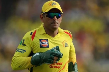 சென்னை அணியில் அடுத்த 3 ஆண்டுகளுக்கு தல தோனி! வெளிவரும் தகவல்கள்