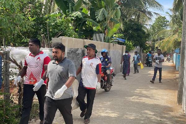 மட்டக்களப்பு மாவட்டத்தில் டெங்கு ஒழிப்பு வேலைத்திட்டம் (Photo) | Dengue Eradication Program Batticaloa District