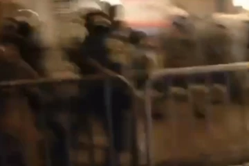 නිදහස් දිනයට පෙර මරදානේ පිරිසකට බැටන් ප්‍රහාර