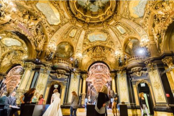 போர் நடவடிக்கை எதிரொலி : புதினின் மெழுகு உருவச்சிலையை அகற்றிய பிரபல அருங்காட்சியம் | Grevin Museum In Paris Removes Putin Wax Statue போர் நடவடிக்கை எதிரொலி : புதினின் மெழுகு உருவச்சிலையை அகற்றிய பிரபல அருங்காட்சியம் | Grevin Museum In Paris Removes Putin Wax Statue