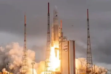 நாசா செலுத்திய உலகின் மிகப்பெரிய ‘ஜேம்ஸ் வெப்’ வெற்றிகரமாக விண்ணில் பாய்ந்தது