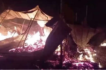 மாவனல்லையில் தீ விபத்து:சுமார் 30 வர்த்தக நிலையங்கள் சேதம்