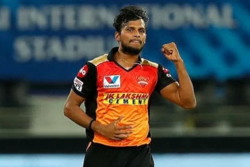 “வந்தா ராஜாவா தான் வருவேன்” மீண்டும் ஹைதராபாத் அணியுடன் இணையும் தமிழக வீரர் நடராஜன்