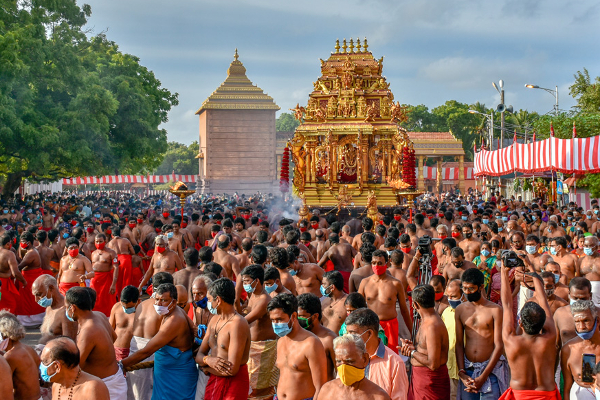 யாழ் நல்லூரில் களமிறங்கவுள்ள  நீலச்சட்டை ஊழியர்கள்; மணிவண்ணன் அதிரடி! | Blue Shirt Workers To March In Nallur Jaffna