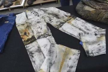 ஒரு ஜீன்ஸின் விலை ஒரு கோடியா? அப்படியென்ன ஸ்பெஷல் தெரியுமா?