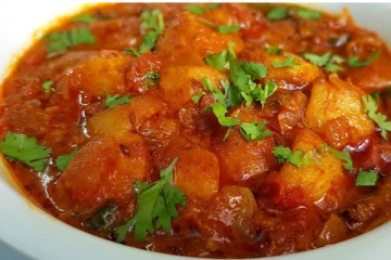 ஓட்டல் சுவையில் உருளைக்கிழங்கு மசாலா குழம்பு செய்வது எப்படி?