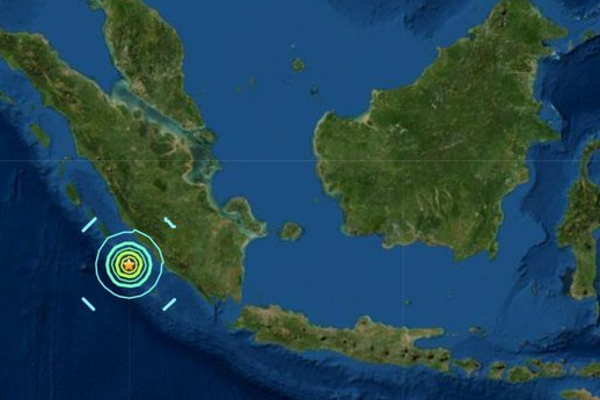 வடக்கு சுமத்ரா தீவுகளில் நிலநடுக்கம்! | No Tsunami Threat From Quake In North Sumatra வடக்கு சுமத்ரா தீவுகளில் நிலநடுக்கம்! | No Tsunami Threat From Quake In North Sumatra