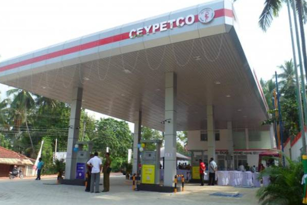 இலங்கையில் எரிபொருள் நிரப்பு நிலையங்களுக்கு ஏற்பட்ட நிலை | Ceylon Petroleum Corporation Power Cut Digit
