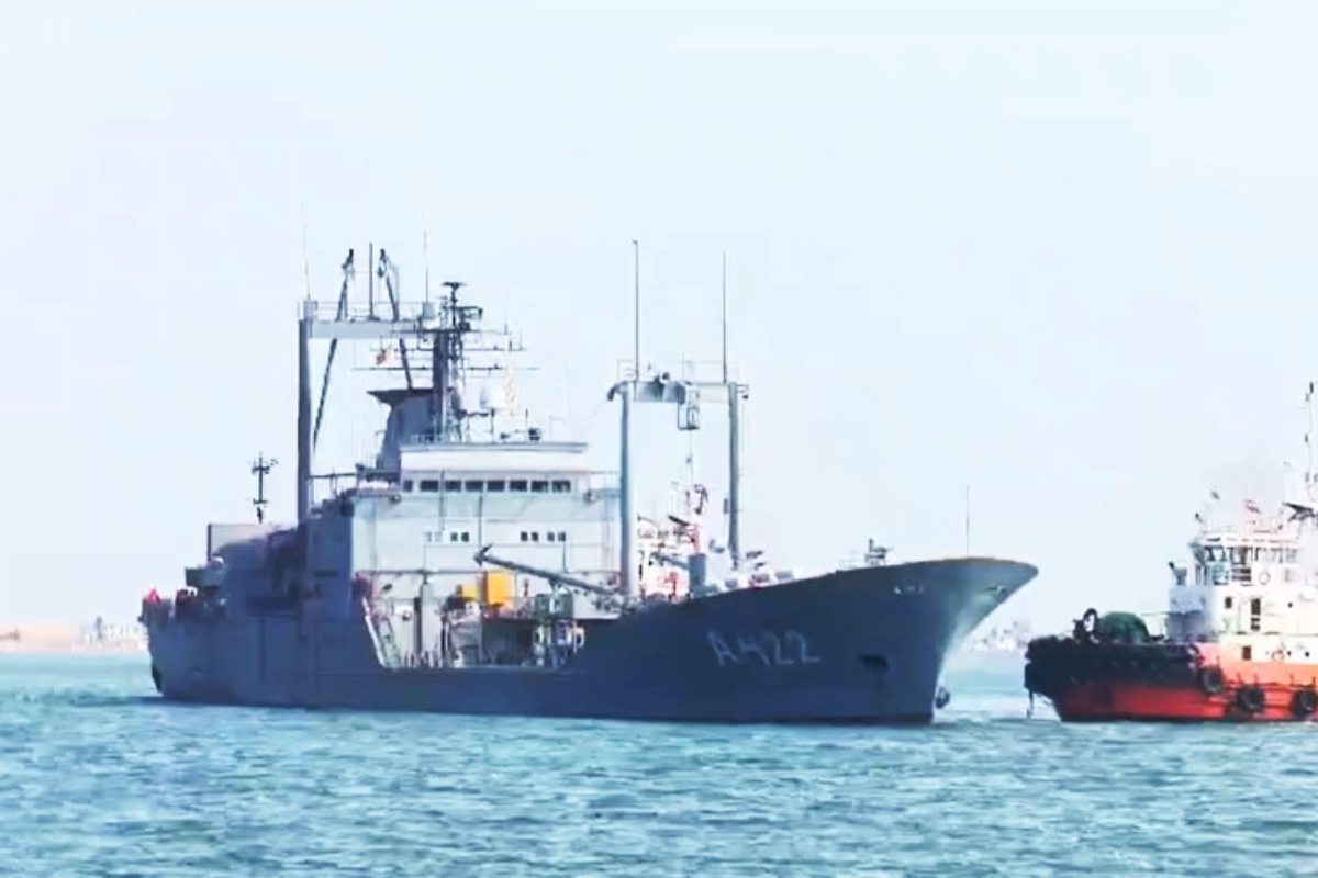 மூன்றாவது ஈரானிய கப்பலுக்கு அடைக்கலம் வழங்கிய இந்தியா! | India To Provide Shelter To The Warship Iris Lavan