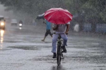 திசை மாறுகிறது அசானி புயல் ... தமிழகத்தில் 33 மாவட்டங்களில் மழைக்கு வாய்ப்பு