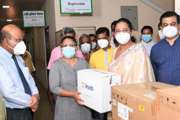 කොරෝනා  මර්දනය කිරීමේ වගකීම  සෞඛ්‍ය අංශයට පමණක් සිදු   කළ  නොහැකියි...? | Srilanka Health