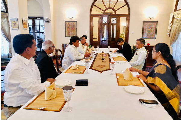 பிரதமர் மோடிக்கான, மலையக தமிழர் அபிலாசை ஆவண கடிதம் கையளிப்பு (Photos) | Narendramodi India Upcountry Manoganesan