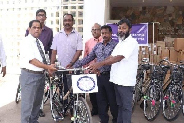 யாழ்.போதனா வைத்தியசாலைக்கு  துவிச்சக்கர வண்டிகள் அன்பளிப்பு | Donation Cycle To Jaffna Teaching Hospital