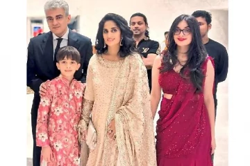 அஜித் மகளா இது!! திருமண நிகழ்ச்சிக்கு எப்படி வந்துள்ளார் பாருங்க.. வைரல் வீடியோ