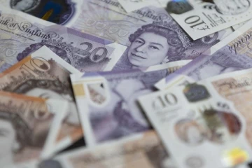 சார்லஸ் மன்னரானதால் பிரித்தானிய பணத்தில் இருக்கும் மகாராணியாரின் உருவம் நீக்கப்படுமா?: இங்கிலாந்து வங்கி அளித்துள்ள விளக்கம்...