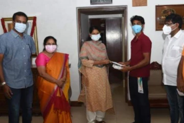 உலகக்கோப்பை ஹாக்கி போட்டி- பயிற்சி முகாமுக்கு தேர்வான தமிழருக்கு பாராட்டு!