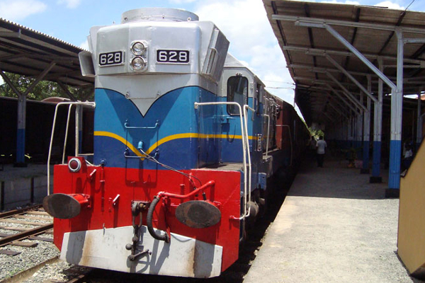 தனியார் மயமாகும் இலங்கை புகையிரத சேவை! - ஐபிசி தமிழ்