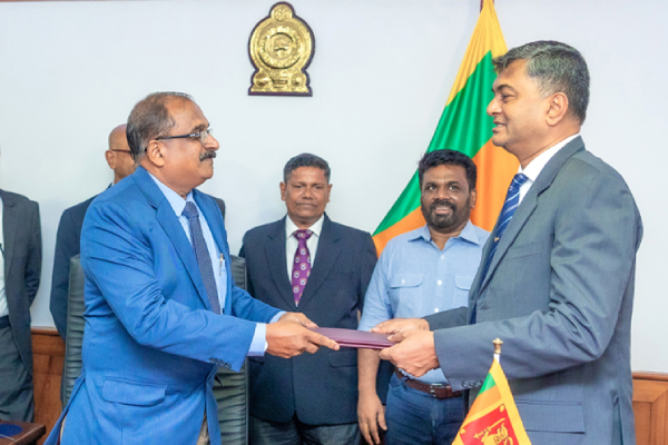 பிரதி பாதுகாப்பு அமைச்சரால் ஈஸ்டர் தாக்குதல் விசாரணையில் சிக்கல்! எம்பி வெளிப்படை | Problem With Easter Sunday Attack Investigation
