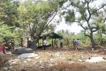 16 நாட்களுக்கு முன் புதைக்கப்பட்ட உடல் தோண்டியெடுப்பு