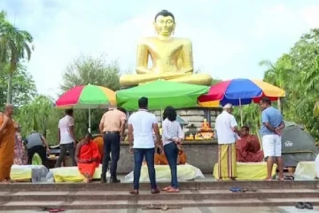 ඥානසාර හිමියන් නිදහස් කරන්නැයි කෙරෙන අඛණ්ඩ සත්‍යග්‍රහයට අදට දින 9යි - මහ සංඝරත්නය තවදුරටත් විහාරමහාදේවී උද්‍යානයේ