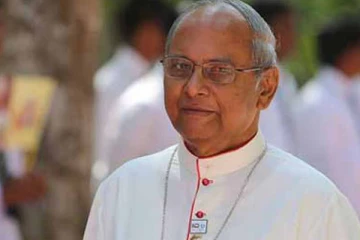 கர்தினால் தலைமையில்  60 பேர்கொண்ட குழு வத்திக்கான் பயணம்