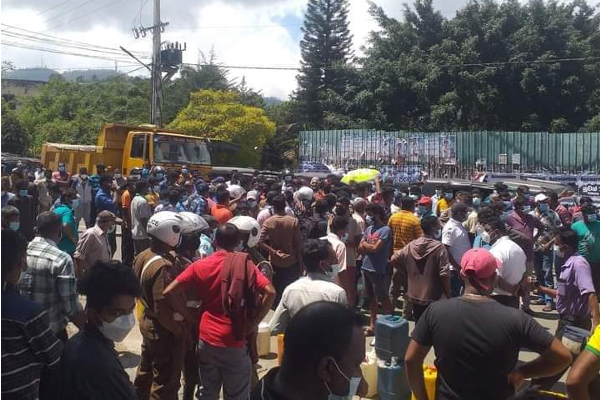 மிரிஹானை போராட்டம் தணிவதற்குள் நாட்டின் பல்வேறு பிரதேசங்களில் ஆரம்பமான போராட்டங்கள்! - ஐபிசி தமிழ்