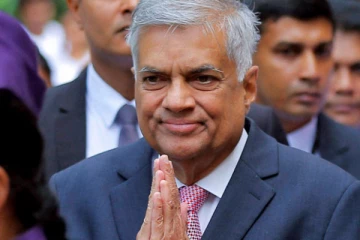 இலஞ்ச விசாரணை ஆணைக்குழுவில் இன்று முன்னிலையாகிறார் ரணில் விக்ரமசிங்க