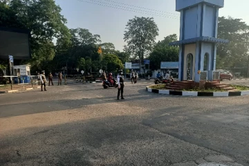 நான்கு மணி நேரமாக ஏ9 வீதிக்கு பூட்டு! - பாதுகாப்பு தீவிரம் (Photo)