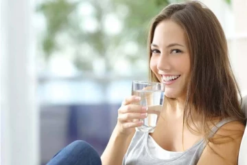 நாள் ஒன்றிற்கு எவ்வளவு தண்ணீர் குடிக்க வேண்டும்? அஜாக்கிரதை வேண்டாம் மக்களே