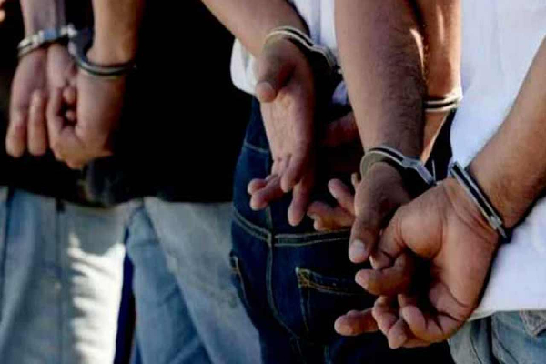 சமுக ஊடகங்களில் பகிரப்படும் ‘செல்பி’யால் வரப்போகும் கேடு : பொதுமக்களுக்கு காவல்துறை விடுத்த எச்சரிக்கை | Do Not Post Selfies On Social Media Police