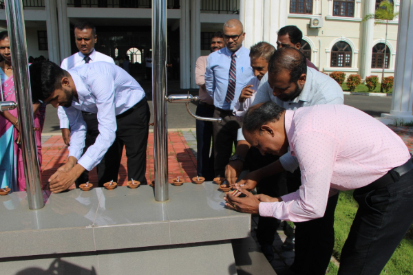 நாடளாவிய ரீதியில் அனுஸ்டிக்கப்படும் 21ஆவது சுனாமி நினைவேந்தல் | Tsunami 21St Anniversary Commemoration