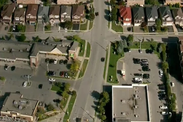 கனடாவில் தகாத செயலில் ஈடுபட்ட ஐவர் கைது