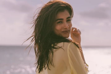 நீச்சல் உடையில் நடிகை பூஜா ஹெக்டே.. இணையத்தில் வைரலாகும் புகைப்படம்